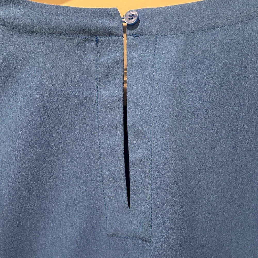 LOFT Women's Vibrant Blue Blouse - Picture 3 of 5